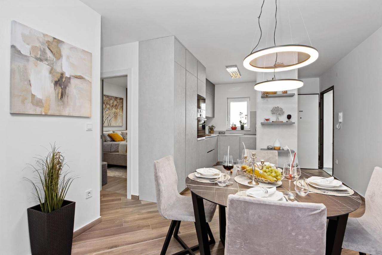 Apartment Leone Medulin Exteriör bild