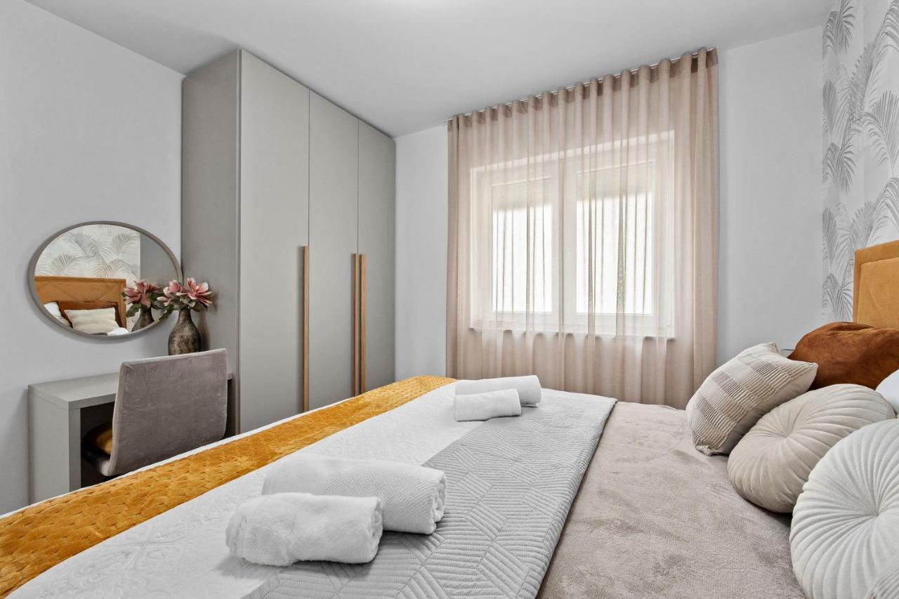 Apartment Leone Medulin Exteriör bild